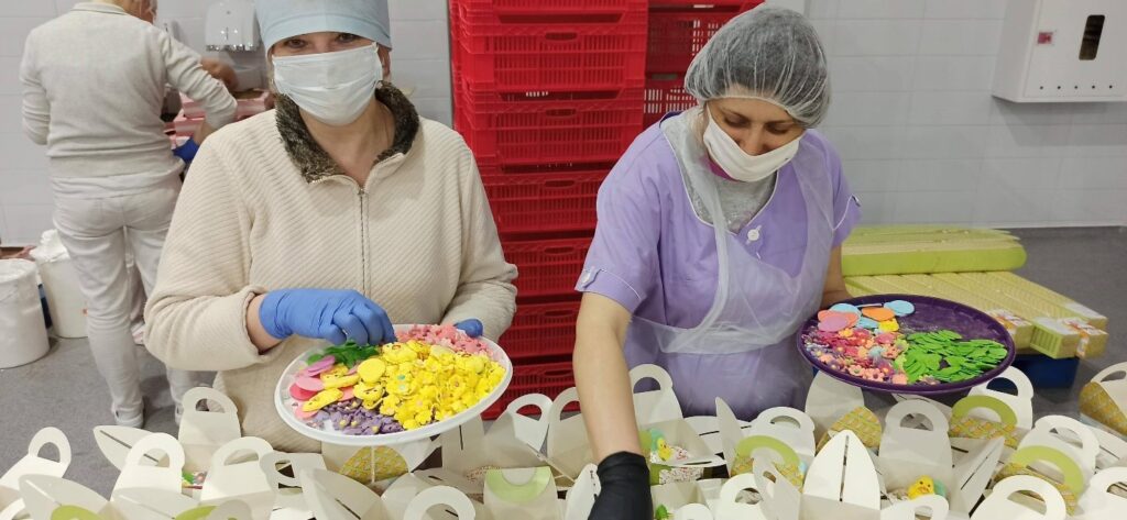 Тримаємо дистанцію, щоб довше залишатися разом