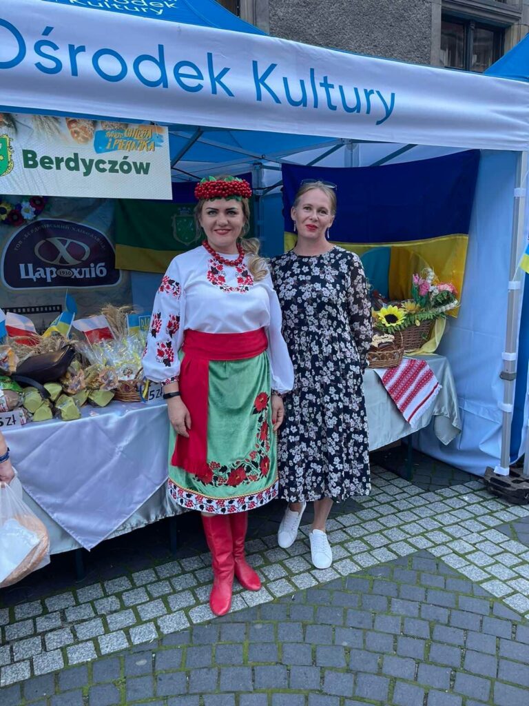 Місто Явор зустрічає представників Цар Хліб від Бердичівського хлібозаводу на святкуванні Дня хліба!