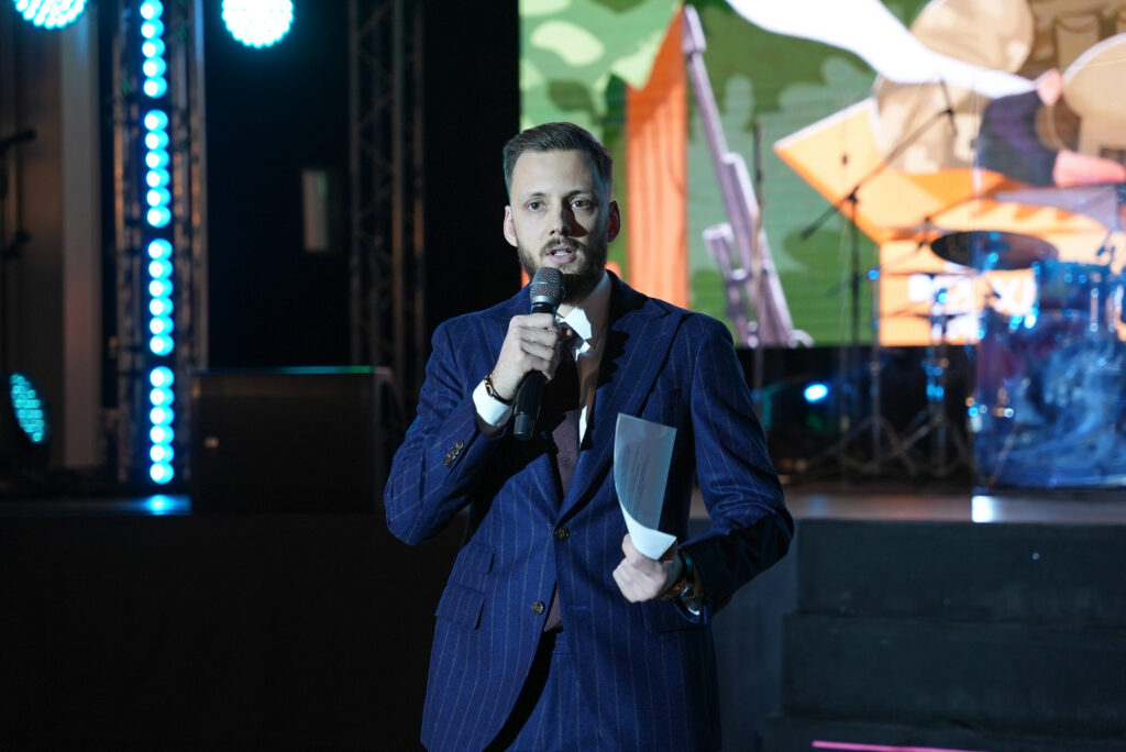 У кришталевій атмосфері Crystal Night команда холдингу відзначила підсумки року