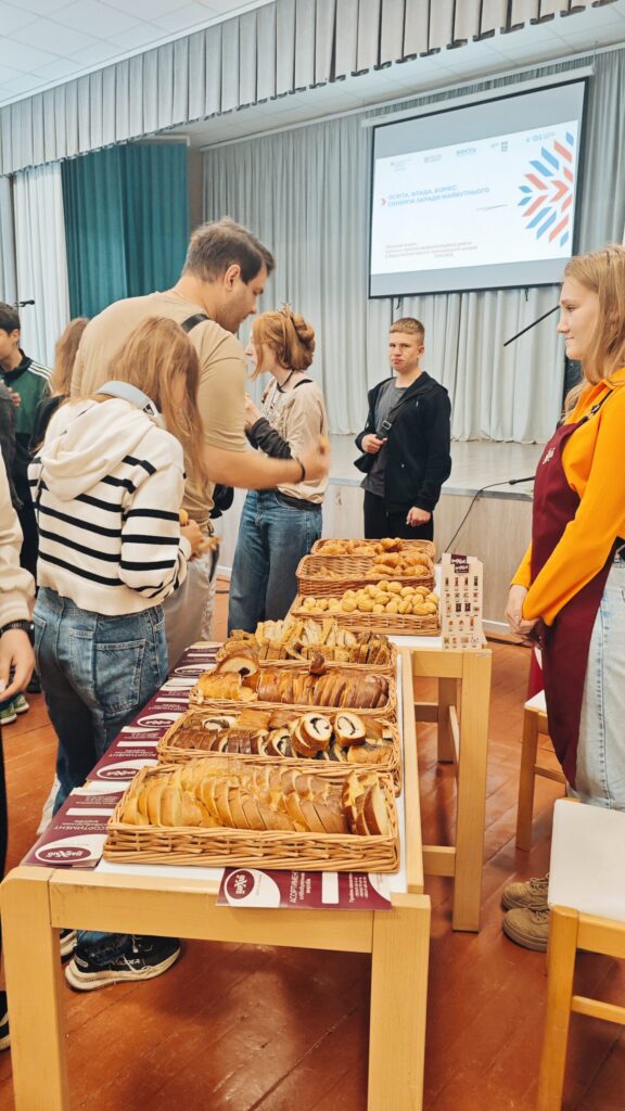 Фестиваль професій у Бердичеві: БХЗ показав підліткам смак хлібної справи