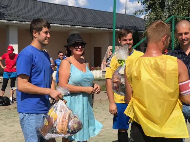 Футбол від бренду “Цар Хліб”