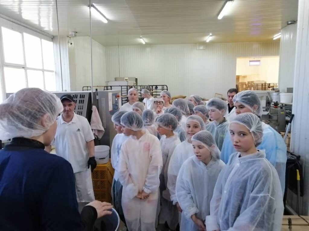 Звідки береться хліб: Івано-Франківський хлібокомбінат відкрив двері для школярів