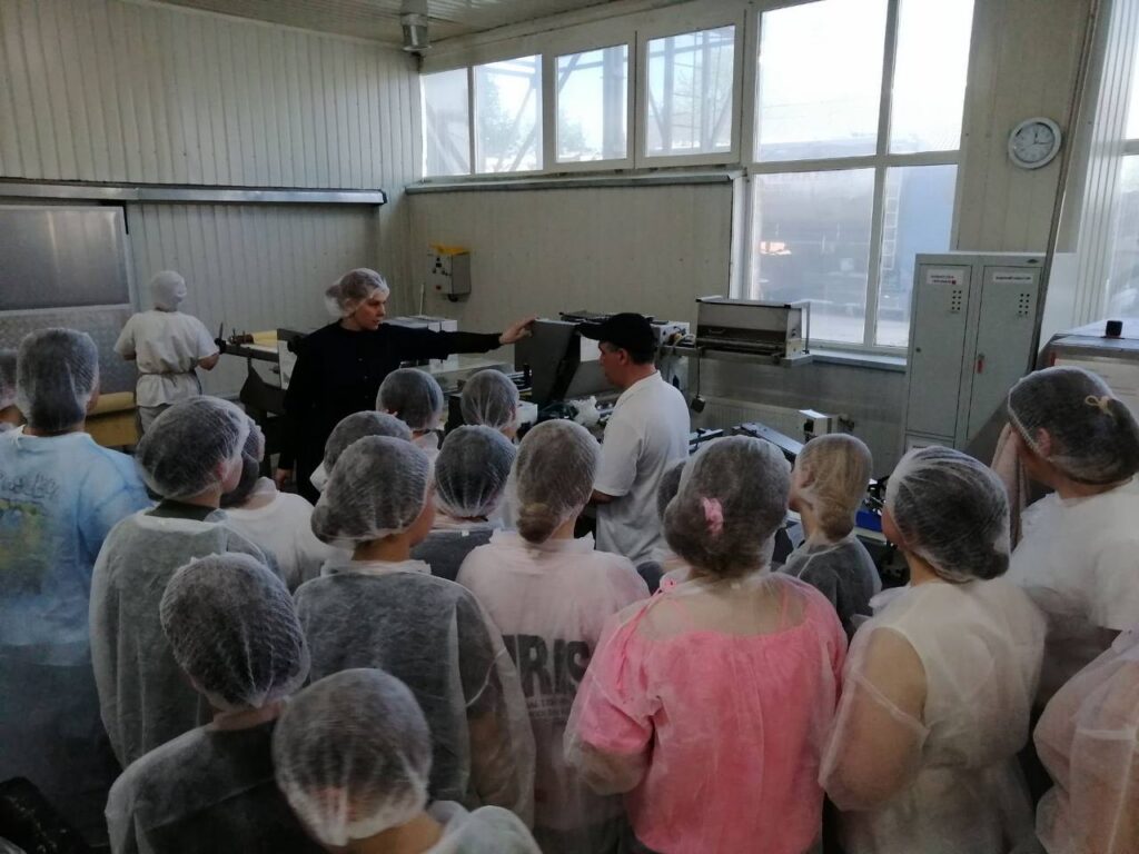 Звідки береться хліб: Івано-Франківський хлібокомбінат відкрив двері для школярів