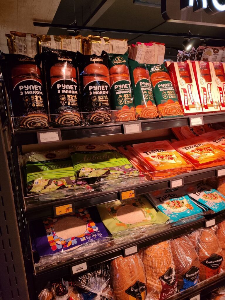 Продукція холдингу зайняла половину хлібних полиць у концептуальному “Сільпо” в Буковелі